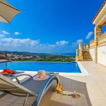 빌라 In Sleeps 8 Includes Swimming Pool Air Con And Wifi 7