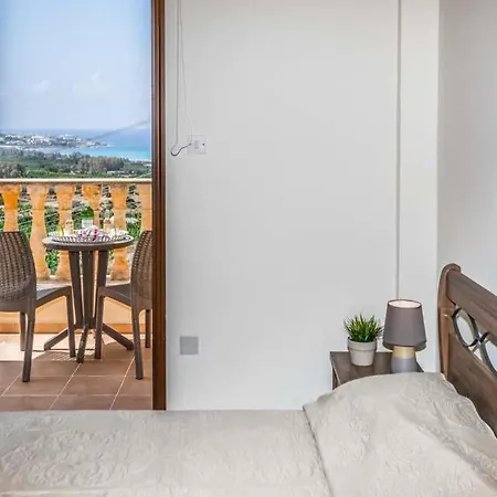In Sleeps 8 Includes Swimming Pool Air Con And Wifi 7 * Kissonerga